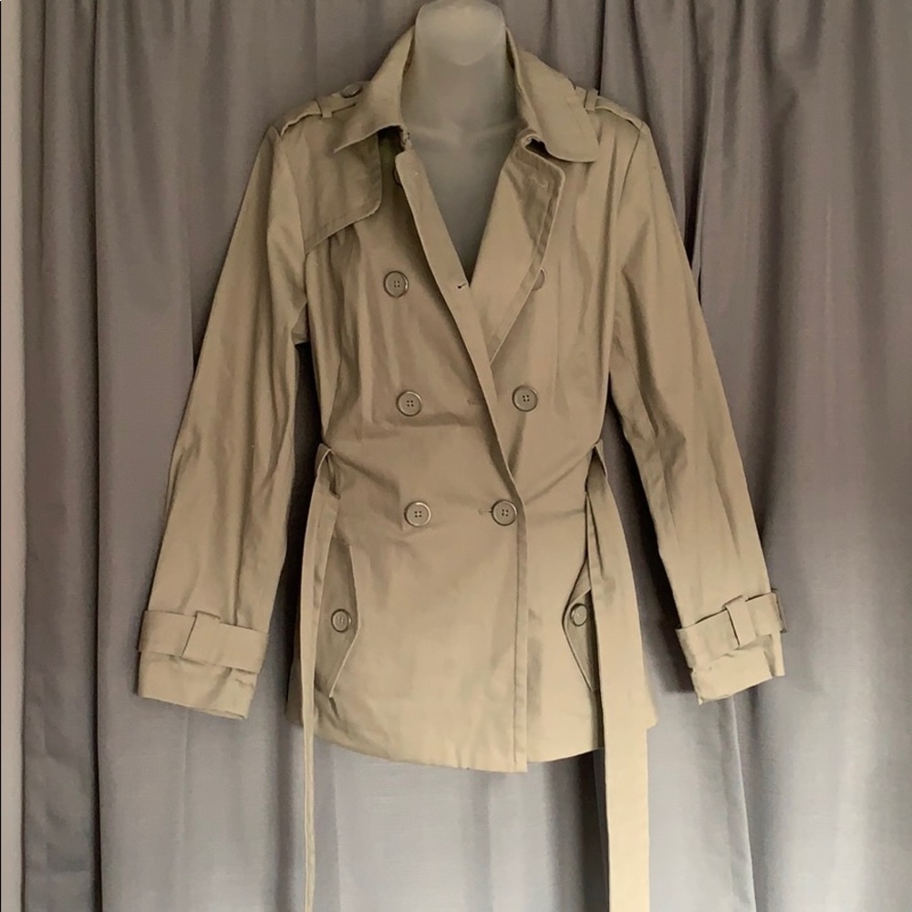 ✨ JOAN RIVERS Tan Jacket ✨